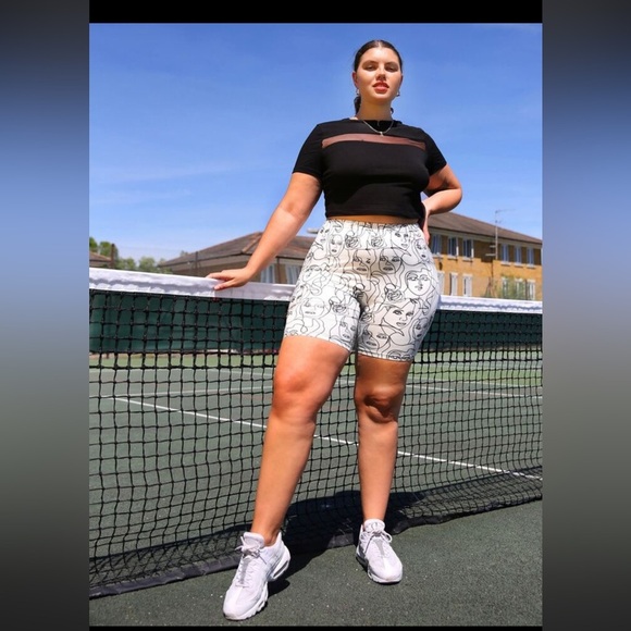 Abstract Face Print Biker Shorts NWOT SIZE 4x - Picture 5 of 5